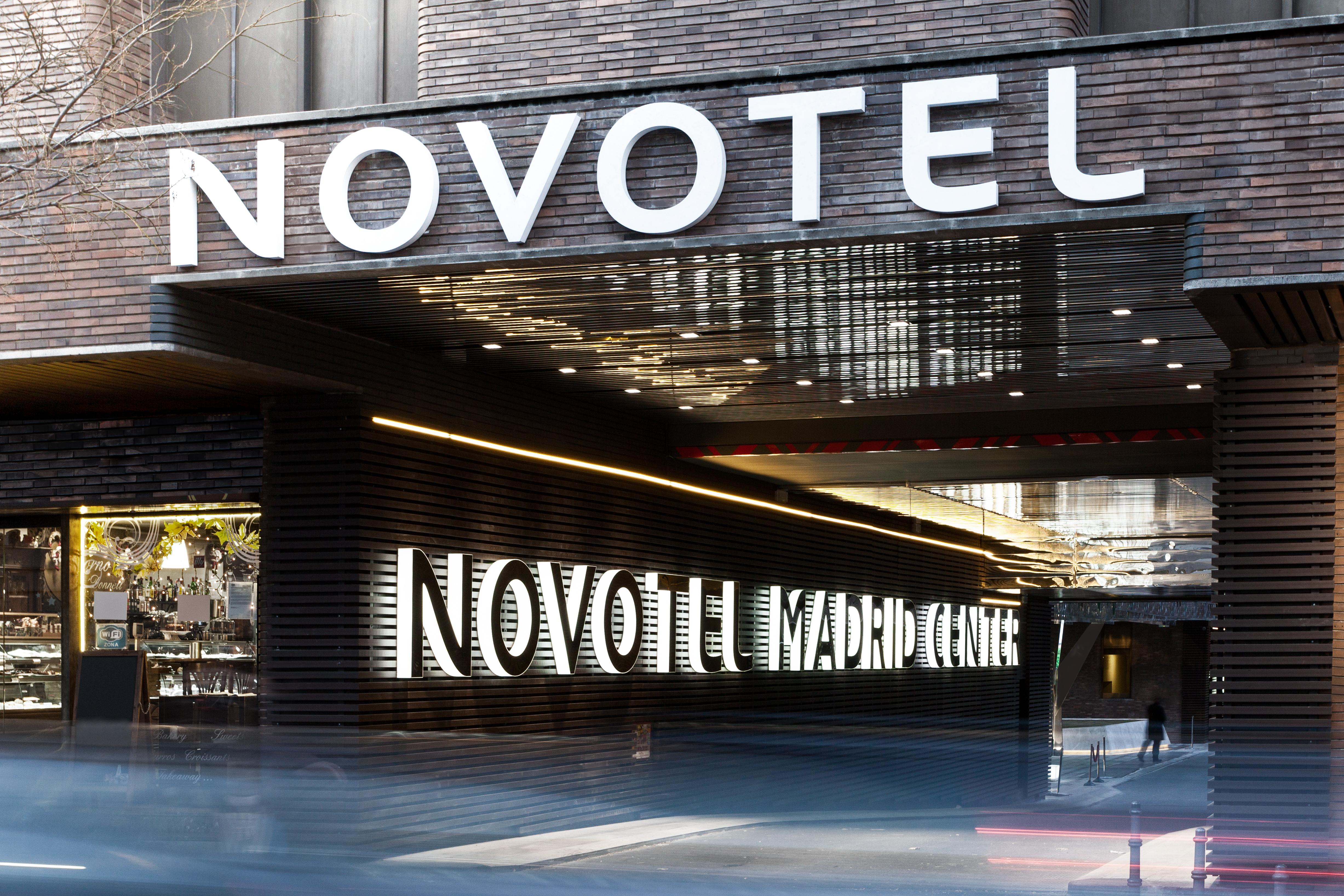 Novotel Madrid Center Exteriör bild